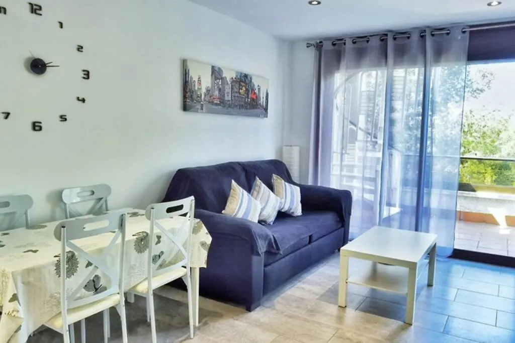 Barbacoa + Vistas Al Mar + Playa + Piscina. Apartment Salou